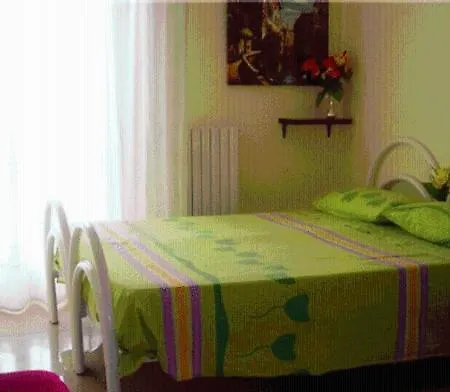Casa Vacanze Via San Pardo Bed & Breakfast 2*